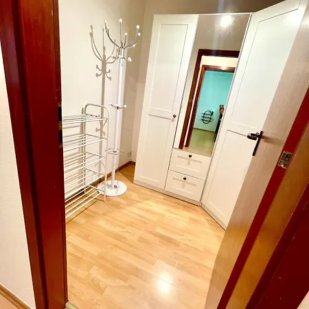 Goldstadt - Design Und Relax - Modernes Wohnen In