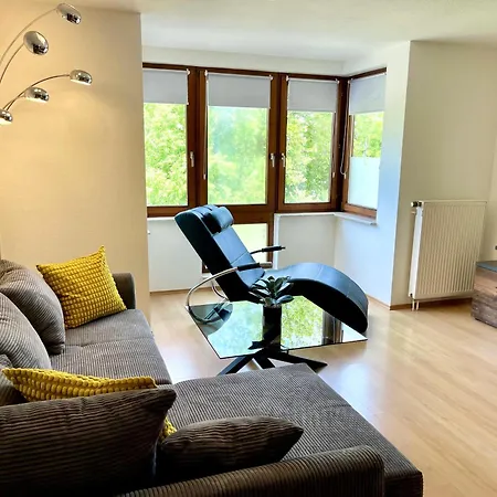 Goldstadt - Design Und Relax - Modernes Wohnen In