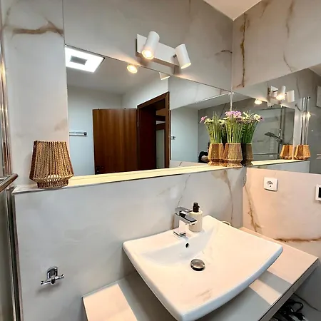 Goldstadt - Design Und Relax - Modernes Wohnen In アパート